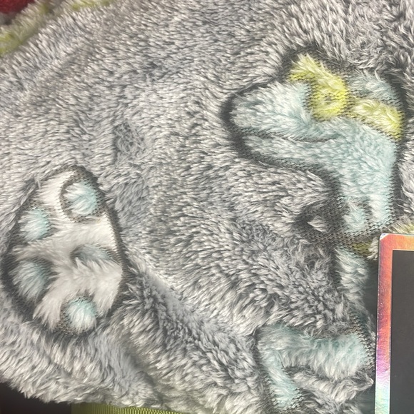 Dinosaur Throw Blanket - Picture 5 of 5